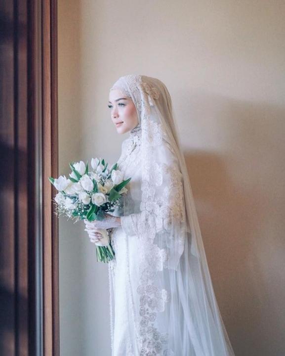 Inspirasi Baju Akad Nikah Warna Putih Yang Simple Atelier Yuwa Ciao Jp