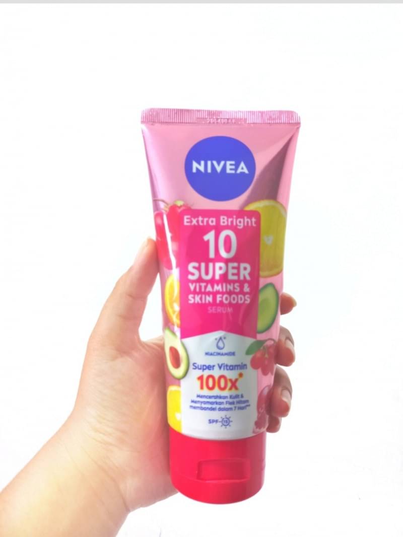 Nivea Extra Bright Super Vitamins Skin Food Serum