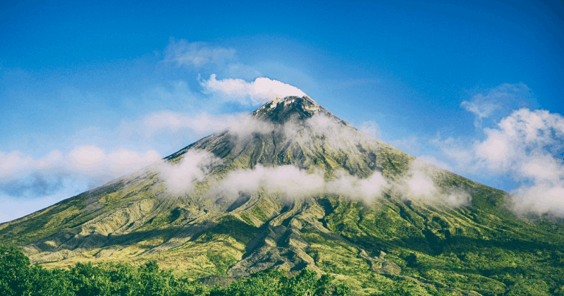 Apa Penyebab Gunung Merapi Erupsi?