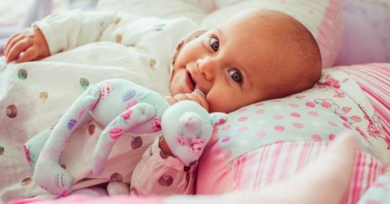 Penyebab Kepala  Bayi  Baru Lahir Peyang dan Cara 