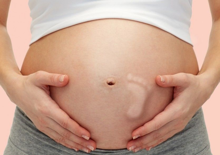 5. Mama mengalami kehamilan kembar merasakan tendangan bayi lebih lambat daripada kehamilan tunggal