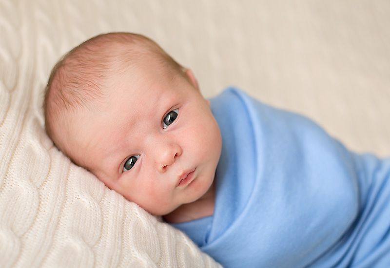 5 Hal Perlu Mama Ketahui tentang Mata Si Newborn