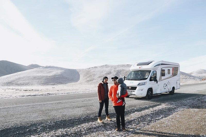 7 Potret Road Trip Seru Ayudia-Ditto Ha Campervan