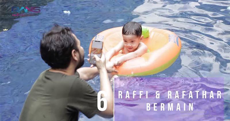 6. Menemani Rafathar berenang