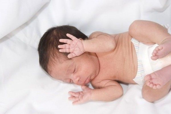 Tahapan Perkembangan Kemampuan Duduk Pada Bayi Prematur Popmama Com