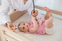 Patuhi Jadwalnya, Ini Imunisasi Dasar Lengkap Bayi Terbaru 2020