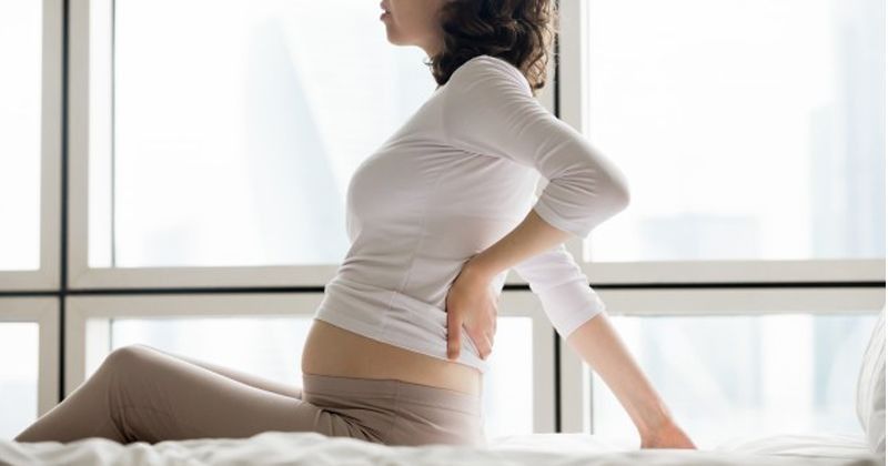 sakit pinggang sebelah kanan pada wanita saat hamil 2