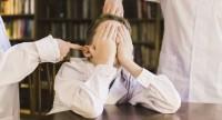 6. Mengembangkan perilaku anak ke arah penindasan atau bullying 