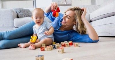 12 Peralatan Rumah Tangga Jadi Mainan Favorit Bayi