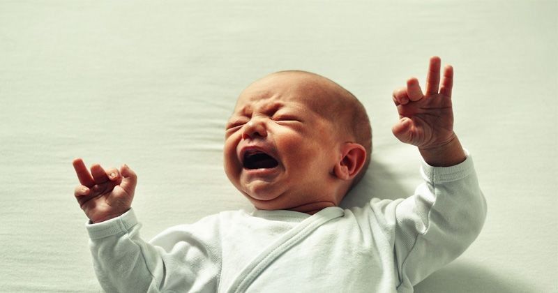 Begini Cara Mengatasi Kolik pada Bayi Baru Lahir | Popmama.com