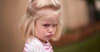4. Melatih anak mengontrol emosi