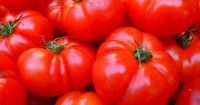 1. Sayuran buah warna merah mengandung antioksidan tinggi dalamnya