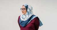 Cara Mengenakan Hijab agar Pipi Terlihat Lebih Tirus