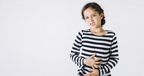 sakit perut bagian bawah pada wanita remaja 13