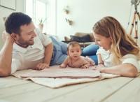 5 Tahapan Penting dalam Pertumbuhan Si Kecil, Yuk Pahami Ma