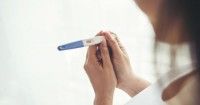 Garis Positif Test Pack Samar, Apakah Tanda Kehamilan