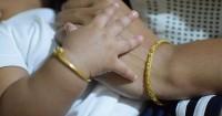 Yang harus diperhatikan sebelum memakaikan gelang emas bayi