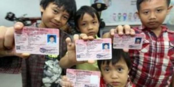 Unduh 50 Koleksi Background Foto Kartu Identitas Anak Gratis Terbaik