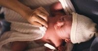 5 Fakta Menganai Hipospadia, Kelainan Penis Bayi