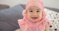45 Rangkaian Nama Bayi Perempuan menurut Alquran Beserta Artinya