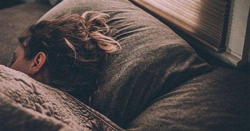 5 Manfaat Tidur Tanpa Busana untuk Perempuan