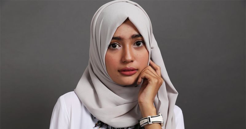 5 Jenis Perawatan Kecantikan Yang Dilarang Oleh Agama Islam Popmama Com