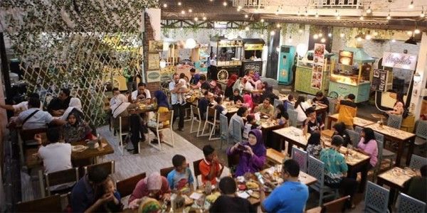 11 Tempat Makan Keluarga di Surabaya untuk Keluarga | Popmama.com