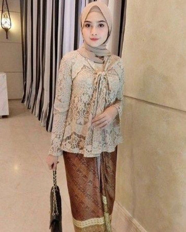 42 Tutorial Model  Kebaya  Hijab Untuk Bahu Lebar  Trending 