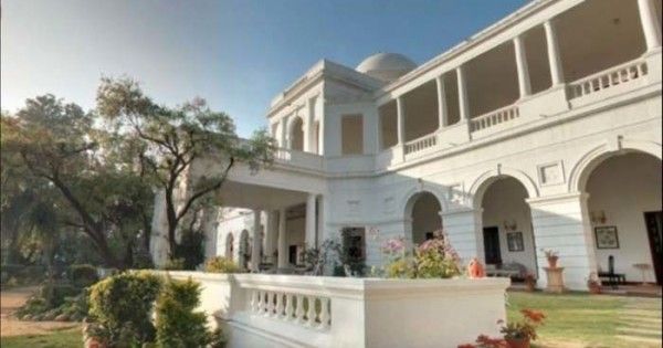 rumah artis india kareena kapoor