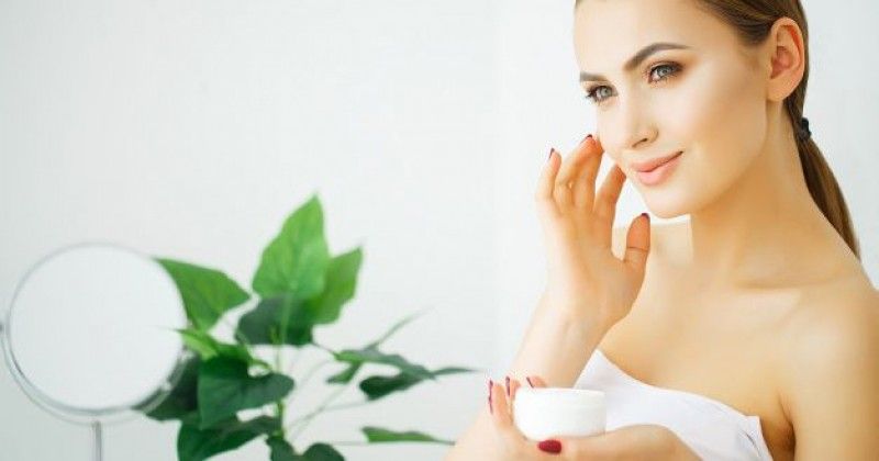 10 Rekomendasi Skincare Yang Aman Untuk Ibu Hamil Popmama Com