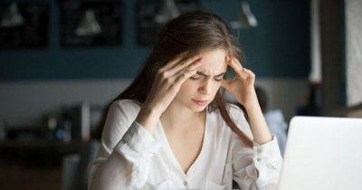 Penyebab Sakit Kepala saat Hamil Cara Mencegahnya