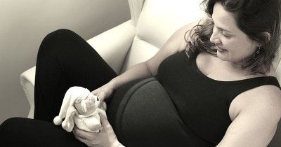 Usia Kehamilan Melewati HPL, Mengapa Bisa Terjadi?