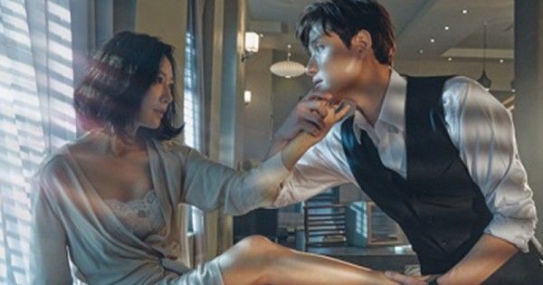 20 Rekomendasi Drama Korea Terbaik Berbagai Genre Popmama Com
