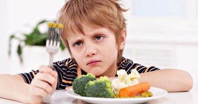 Tips Menghadapi Tantangan Waktu Makan Anak Autisme