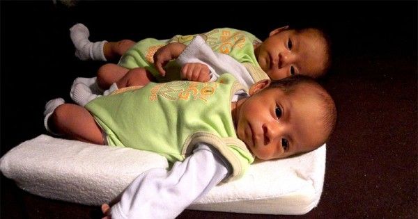 20 Rangkaian Nama Bayi Kembar Perempuan Yang Unik Popmama Com