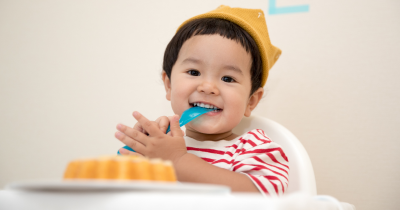 7 Penyebab Karies Gigi pada Anak, Perhatikan Kebiasaan si Kecil