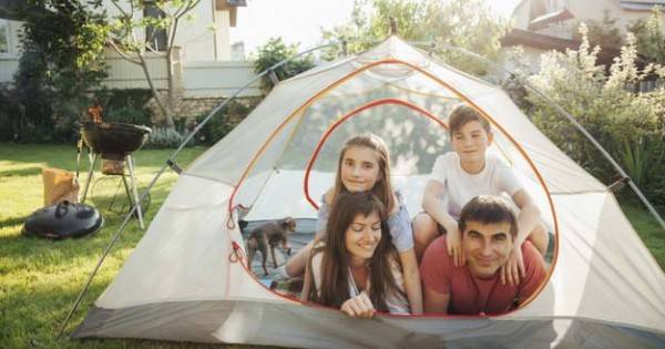 10 Tips Camping Nyaman di Halaman Belakang Rumah dengan Anak | Popmama.com