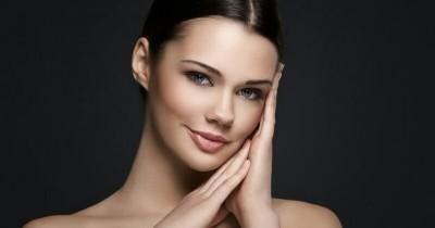 5 Kesalahan Mengaplikasikan Skincare Malam Bikin Wajah Rusak