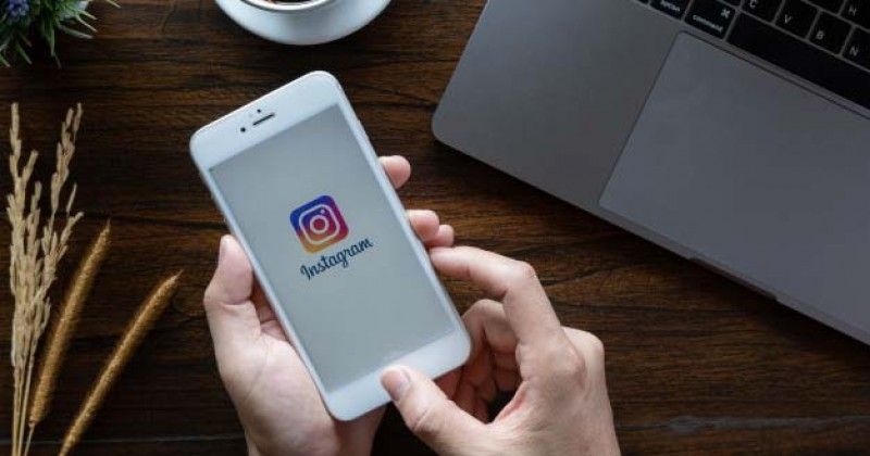 Perbedaan feed instagram selebriti indonesia dan korea