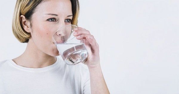 Kurang Minum Air Putih Bisa Memicu Kurang Fokus Sampai Stres | Popmama.com