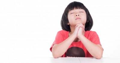 7 Macam Doa Makan dalam Agama Kristen Diajarkan Anak