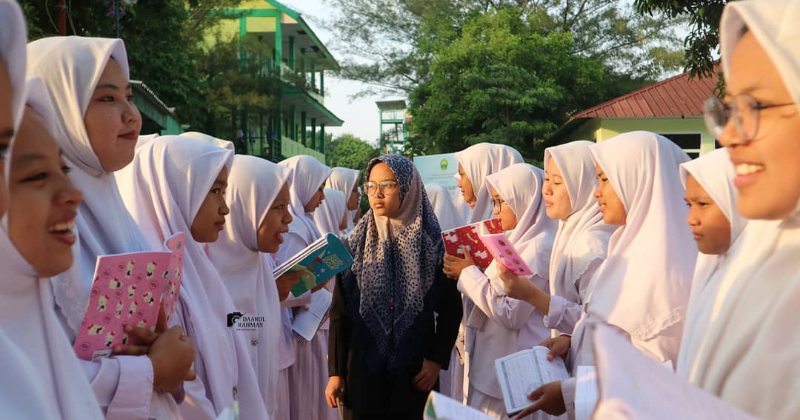 Komentar Mendikbud And Mui Soal Kasus Siswi Non Muslim Padang