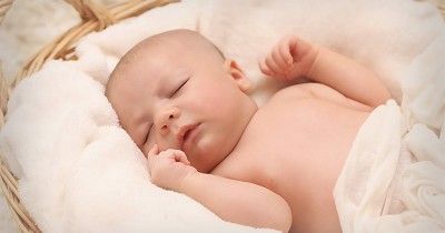 Mulut Bayi Mengeluarkan Gelembung saat Tidur, Ini Penyebabnya!