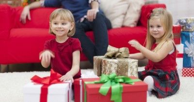 10 Ide Kado Natal untuk Anak Usia 5 Tahun