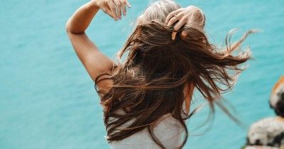 6 Kebiasaan Dapat Merusak Kesehatan Rambut