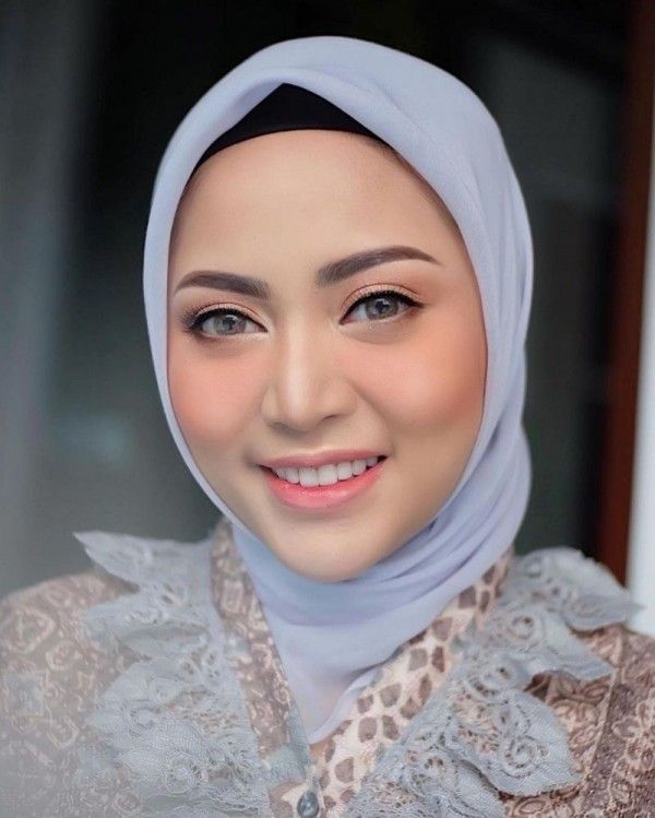 7 Fashion Hijab Selebgram Rachel Vennya Popmama Com