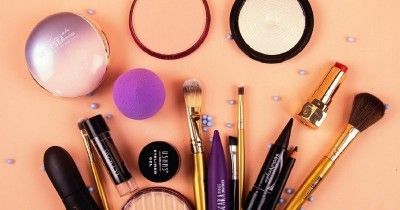 7 Kelebihan dan Kekurangan Menggunakan Kosmetik Share in Jar
