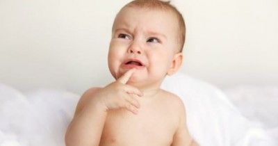 15 Cara Mengatasi Perut Kembung pada Bayi yang Mudah dan Aman