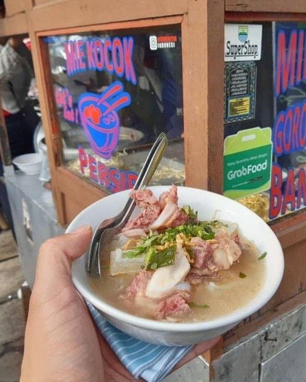 5 Kuliner Bandung Enak Yang Tidak Boleh Terlewat Popmama Com