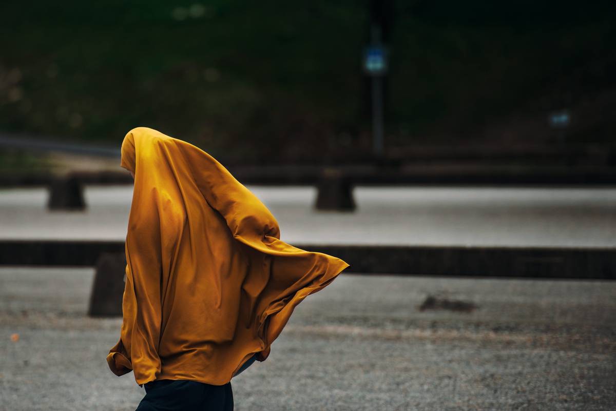4. Menjaga diri dari perbuatan buruk